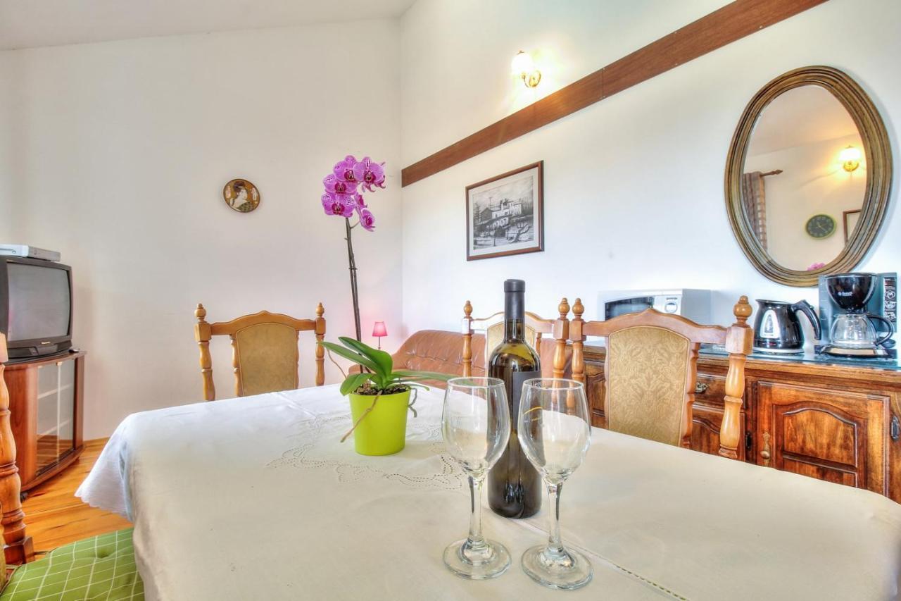 Nadia House With Apartments Zambratija  Dış mekan fotoğraf